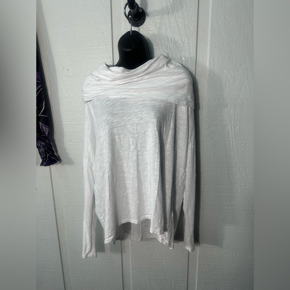 Bobi Los Angeles Women’s White Top Size Large EUC